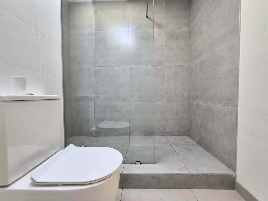 2 Bedroom Property for Sale in Claremont Upper Western Cape